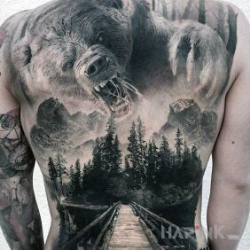 Tattoo Mad bear on the back motif: 3D style: realistic