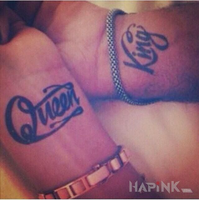 Tattoo Qeen & King in Love motif on the wrist