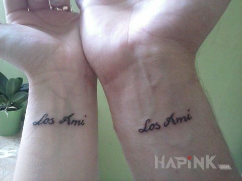 Tattoo Los Ami in Love motif on the wrist