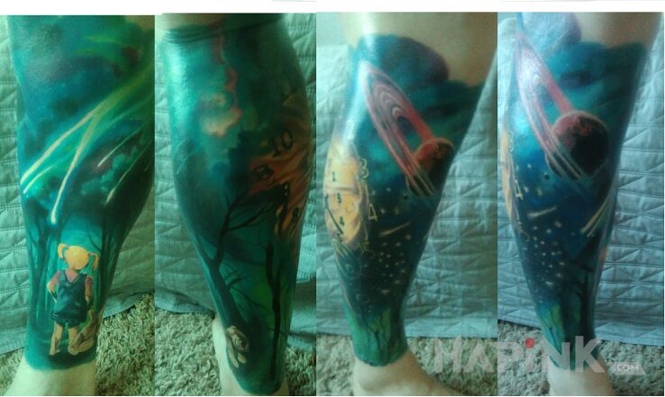 Tattoo Dziewczynka z misiem in characters motif and realistic style on the calf