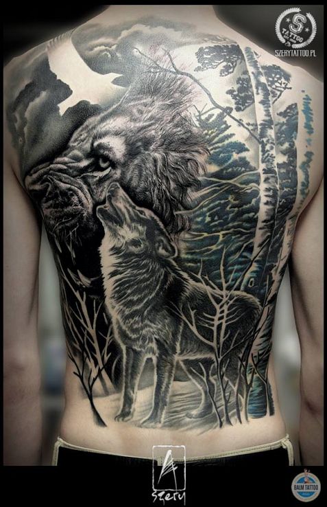 Tatuaż mrok i siła zwierząt w motywie czarno-szare i stylu realistyczne na plecach