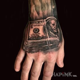 Tattoo A thick bundle of cash on the hand motif: 3D style: realistic